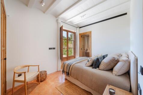 Bedroom (8)