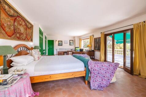 Bedroom (1)