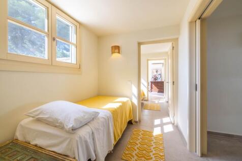 Bedroom (2)