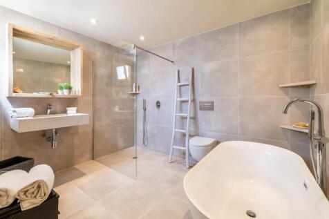 Bathroom (4)