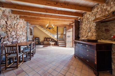 DINING ROOM 2