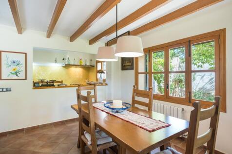 Dining (1)