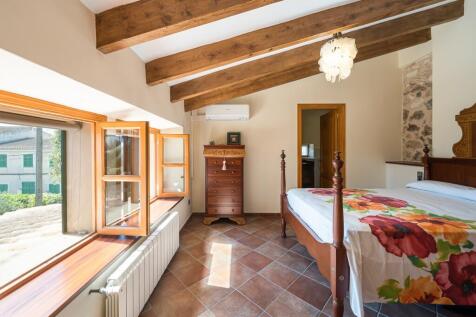 Bedroom (2)