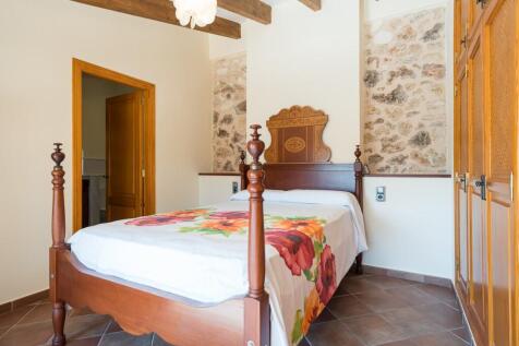 Bedroom (1)