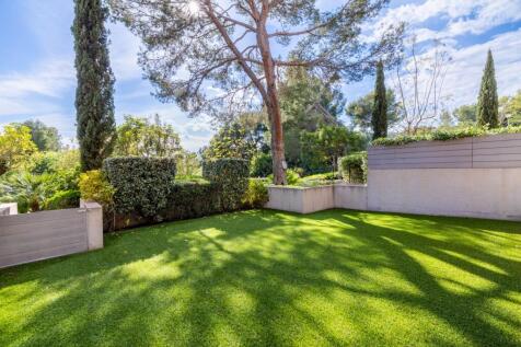 Private Garden