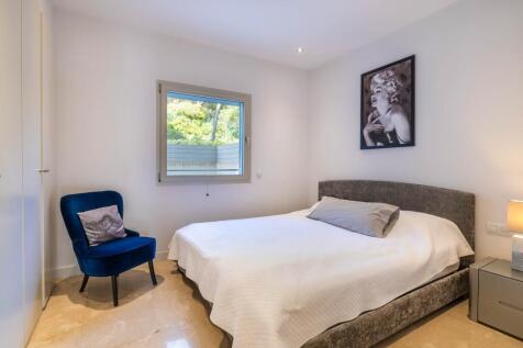 Bedroom (1)