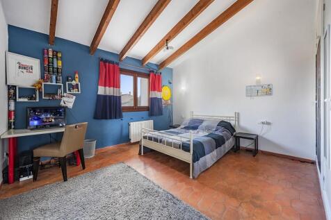 Bedroom (2)