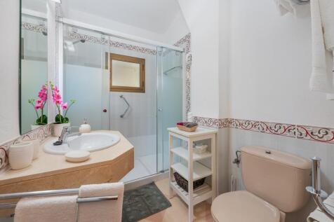 Bathroom New (1)