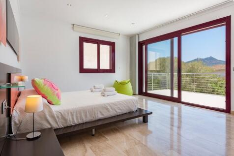 Bedroom (2)