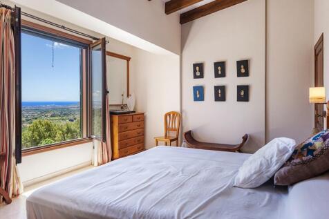 Bedroom (1)