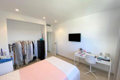 Bedroom (2)