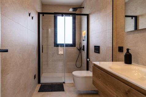 Bathroom (3)