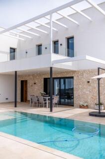 Pool and Exterior (2