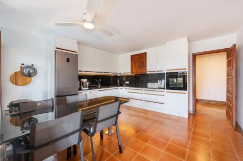 Kitchen new (2)