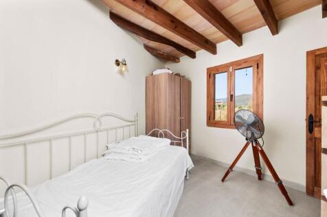 Bedroom (1)
