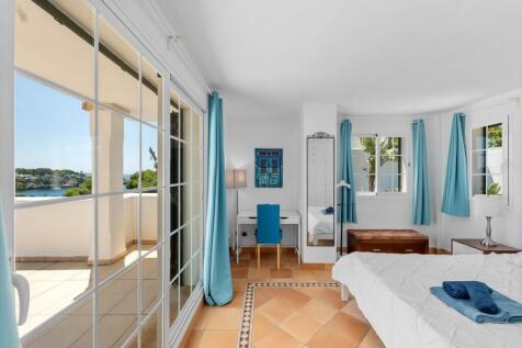 Bedroom (6)