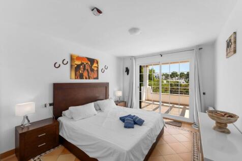 Bedroom (2)