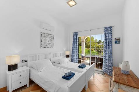 Bedroom (1)