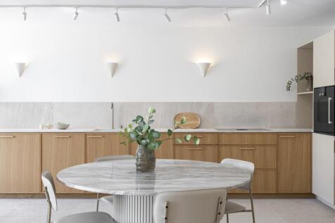 Dining (2)