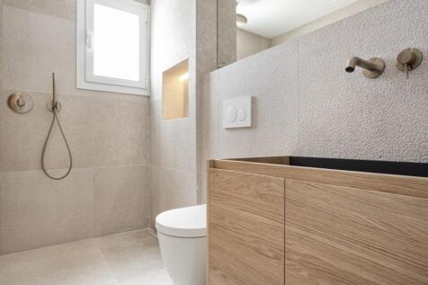 Bathroom (3)
