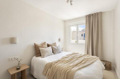 Bedroom (1)