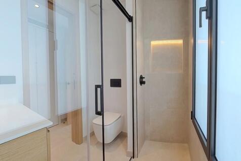 4A Bathroom 2