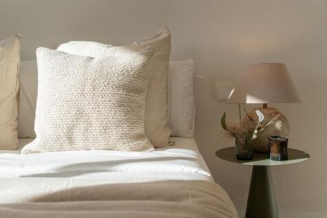 Bedroom (5)