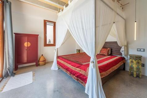 Bedroom (2)