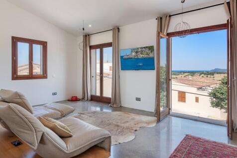 Living room (2)