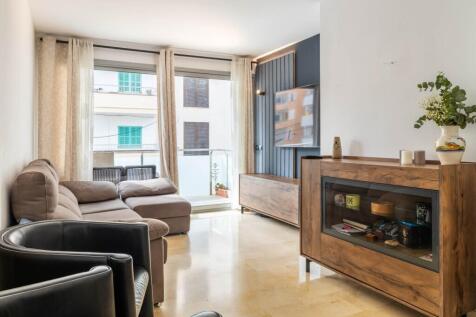 Living room (2)