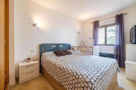 Bedroom (2)
