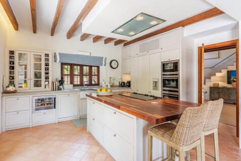 Kitchen (2)