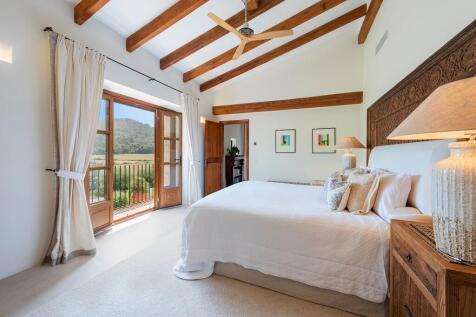 Bedroom (2)