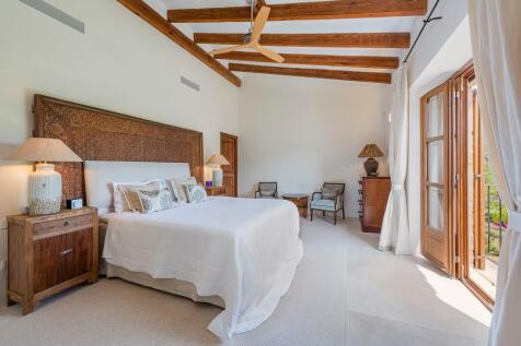 Bedroom (1)