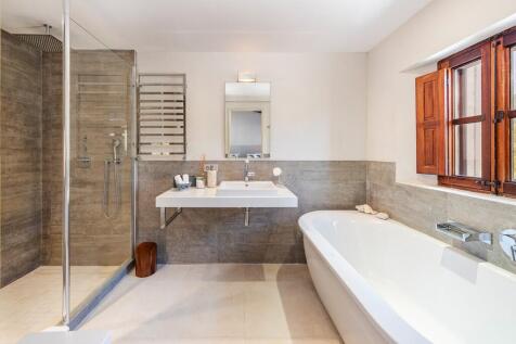 Bathroom (3)