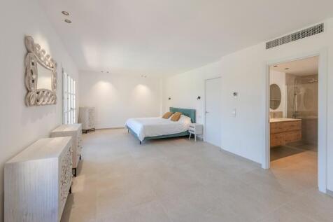 Bedroom (1)