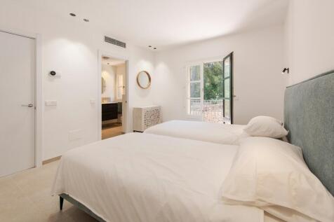 Bedroom (8)