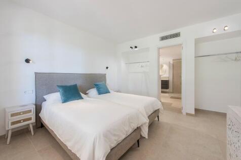 Bedroom (10)