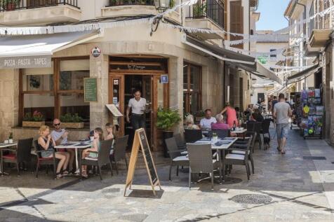 Pollensa Town Centre