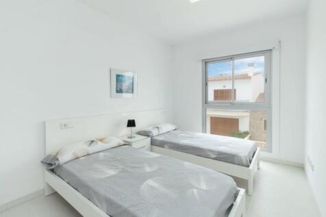 Bedroom (2)