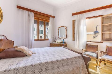 Bedroom (2)