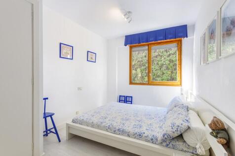 Bedroom (2)