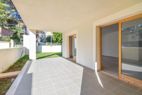 Covered Terrace