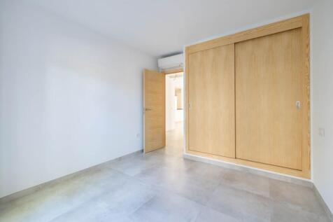 Bedroom (2)