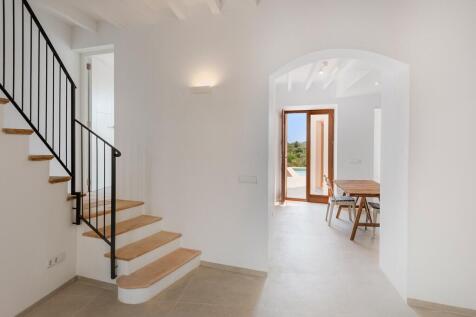 Hall (2)