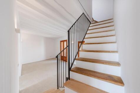 Hall (1)