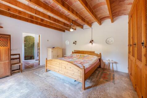 Bedroom (1)