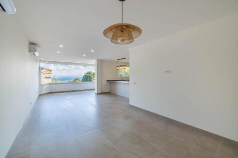 Living - Dining (1)