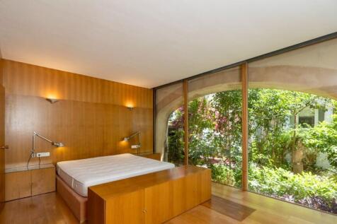Master Bedroom (2)