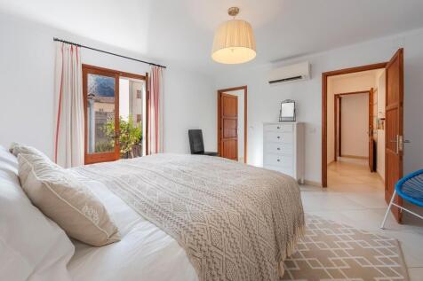 Bedroom (5)
